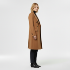 Cappotto doppiopetto con taglio lungo da donna